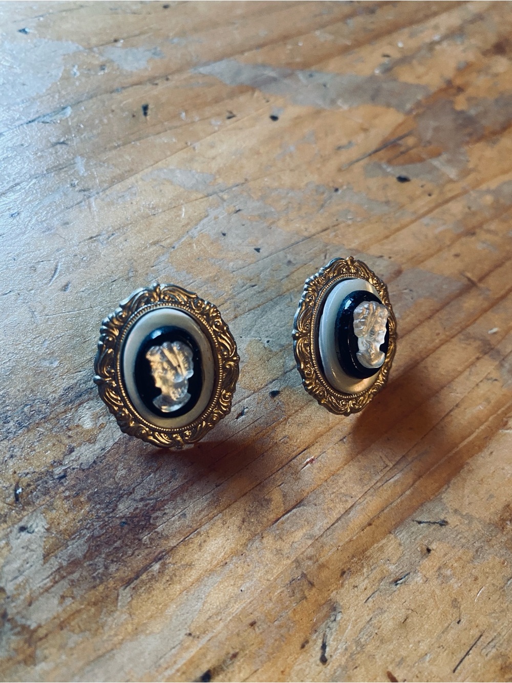 Vintage-Inspired Black and Gold Cameo Stud Earrings - Women Jewelry